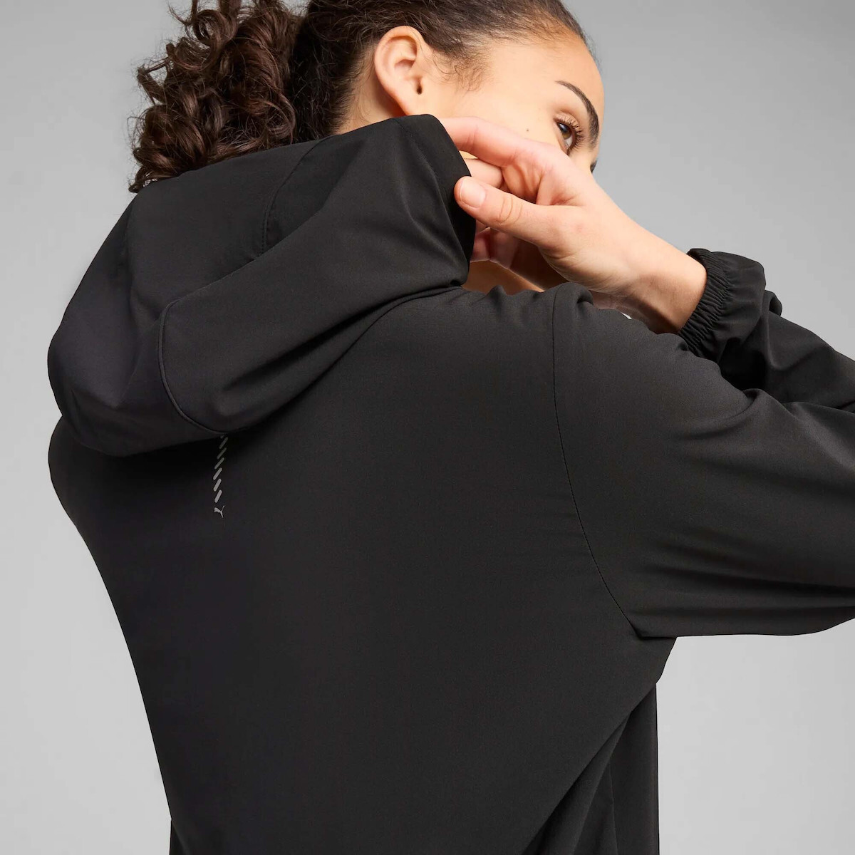 PUMA - Run Velocity Woven Jacket W - Image 4