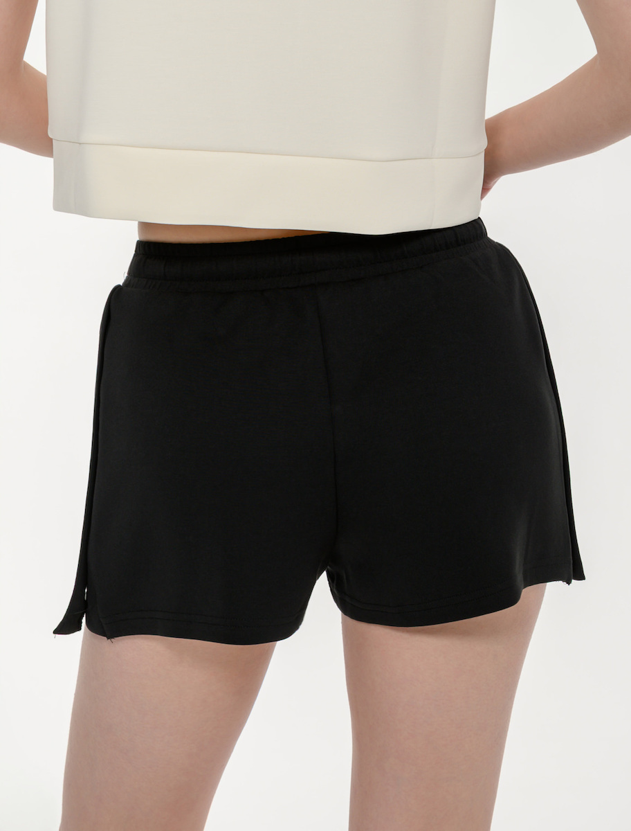 BodyTalk - Demure Shorts Long - Image 3