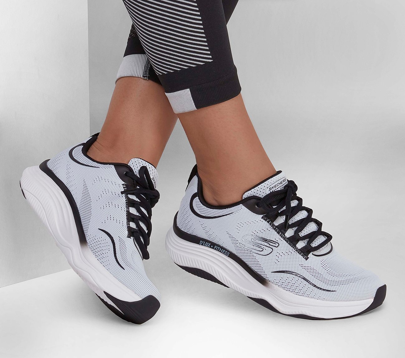 Skechers Παπούτσι Γυναικείο - Relaxed Fit: DLux Fitness 149833-WBK WHITE - Image 2